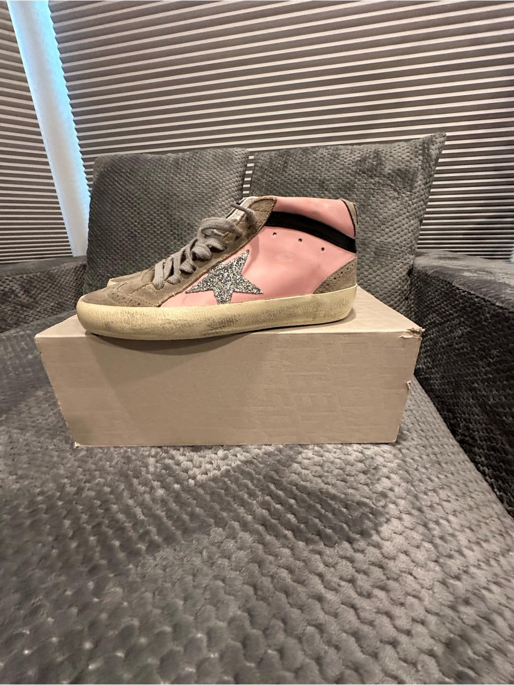 Golden Goose Antique Pink and Taupe Mid Star Classic Sneaker